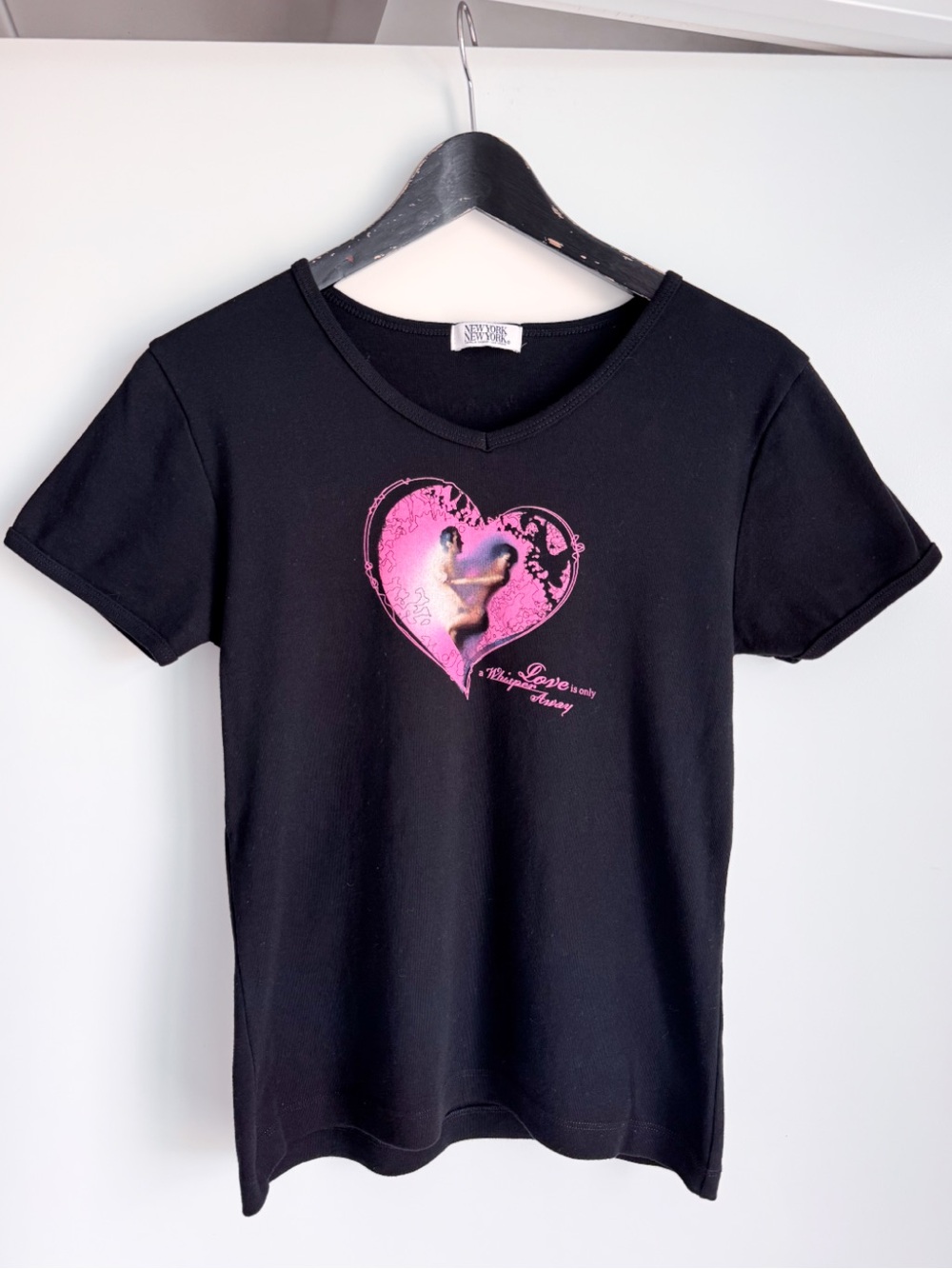 Vintage 2000s Zumanity Cirque Du Soleil Las Vegas V-Neck Tee Y2K Heart 16.25x23